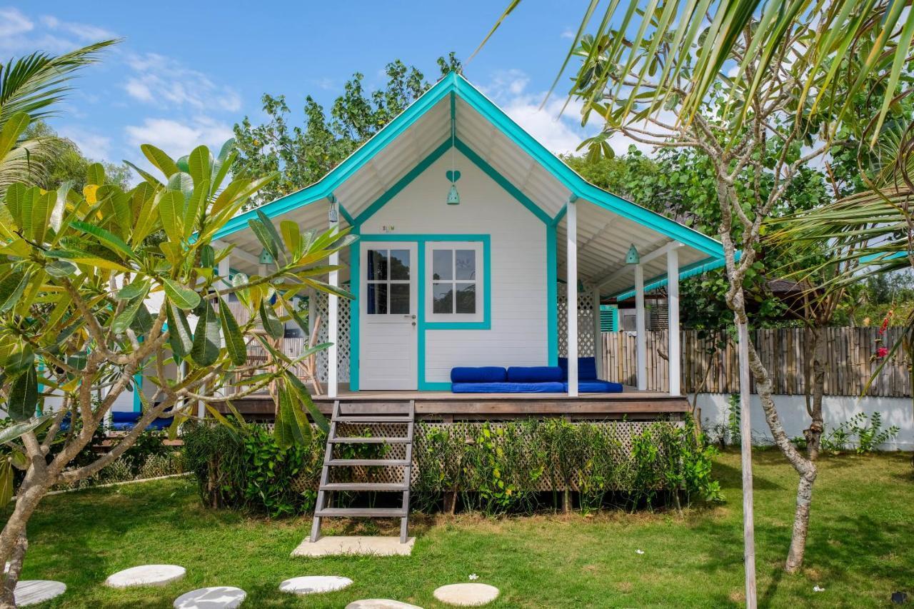 Отель Le Pirate Gili Meno - Adults Only Экстерьер фото