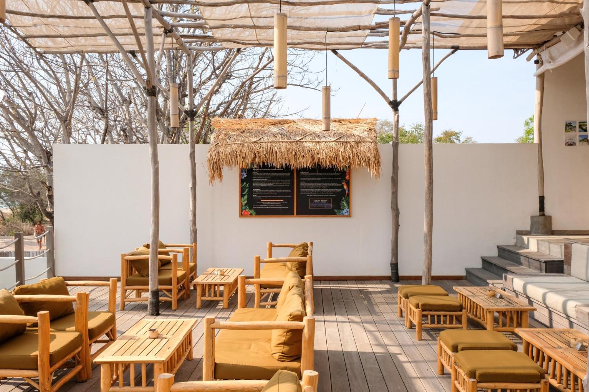 Отель Le Pirate Gili Meno - Adults Only Экстерьер фото