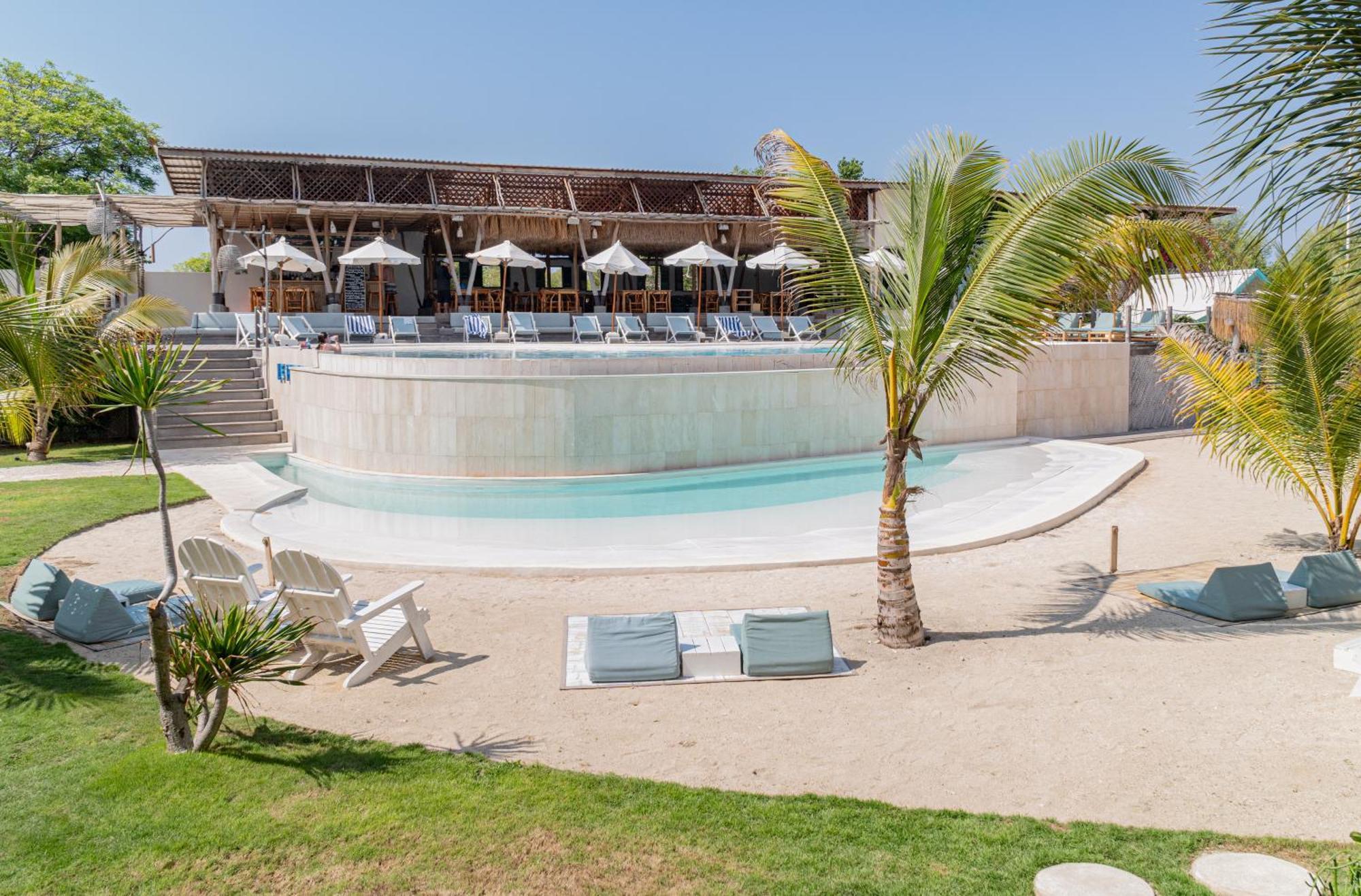 Отель Le Pirate Gili Meno - Adults Only Экстерьер фото